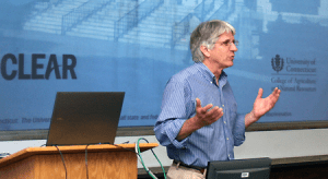 Bruce Hyde presenting at Land Use Academy